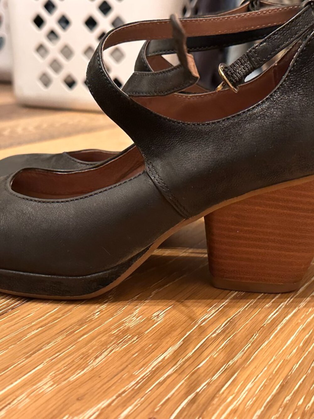 Dansko Minette Comfort Black Leather Ankle Strap Heels sz 40 - Picture 4 of 6